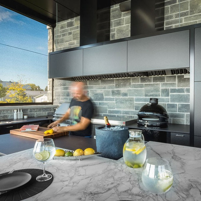 Station Grill Cuisine extérieure et cuisine d'été sur mesure chez Piscines Spas Etchetera