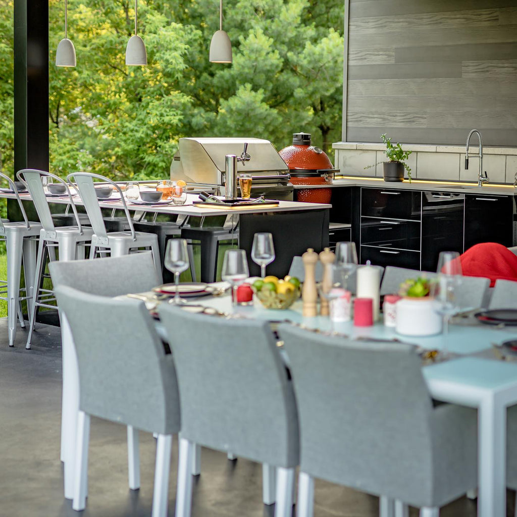 Station Grill Cuisine extérieure et cuisine d'été sur mesure chez Piscines Spas Etchetera