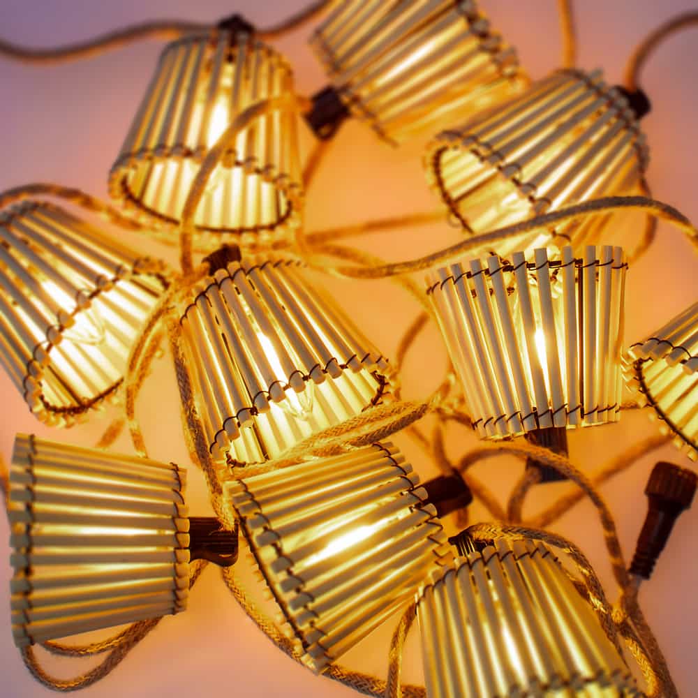 Experience the harmony of nature with the Okinawa Hang, a wireless pendant lamp offering easy installation and impressive brightness.