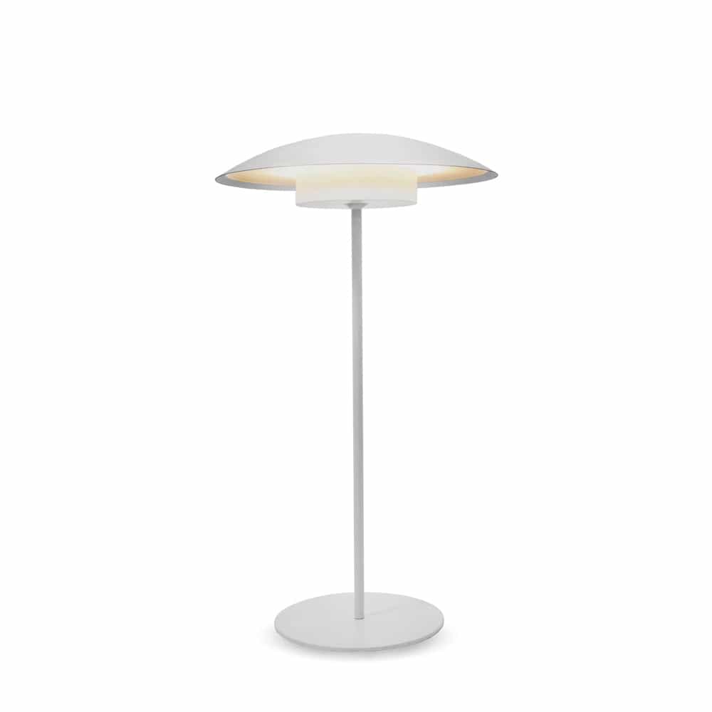Sardinia: A Newgarden lamp inspired by Sardinian simplicity, featuring adjustable lighting and a 20hr battery life.