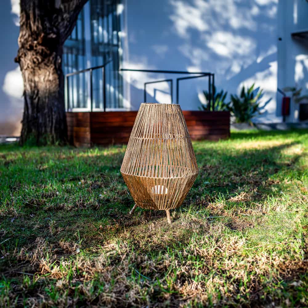 Sisine 70 lamp: Handcrafted natural fibers, two versions. Wireless for ease and In & Out for customizable ambience. Create your perfect space.