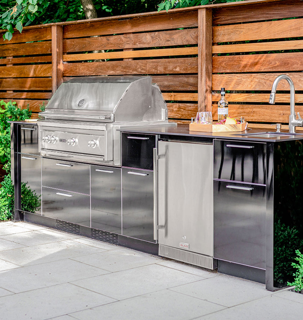 Lux Station Grill Cuisine extérieure et cuisine d'été sur mesure chez Piscines Spas Etchetera