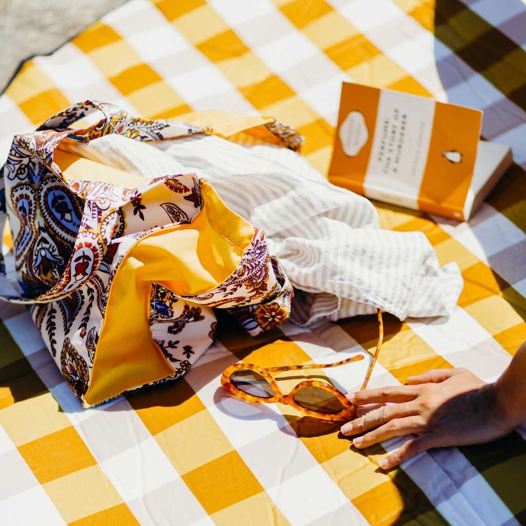 Weekend Tote  -  Shopping Totes  by  Basil Bangs