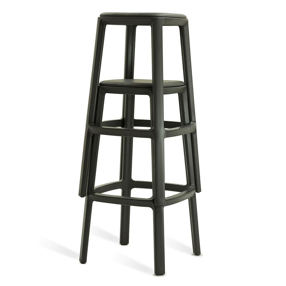 Looking for a modern twist on a classic design? Look no further than the TOOU Cadrea counter stool. Its bistro counmter stool shape brings a sense of nostalgia, while its contemporary design adds a fresh feel to any space. And with its lightweight, weatherproof construction, it's the perfect combination of style and durability.